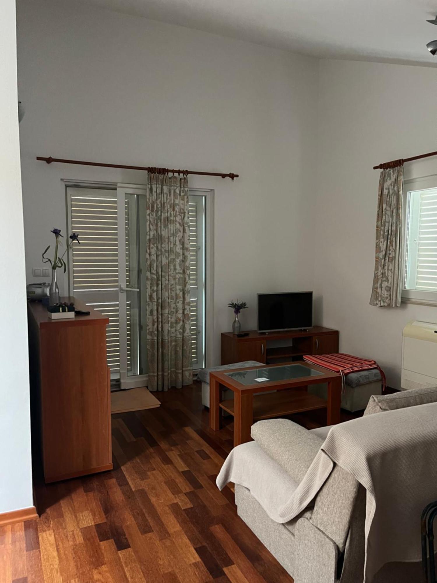 Bernarda Apartman Sumpetar